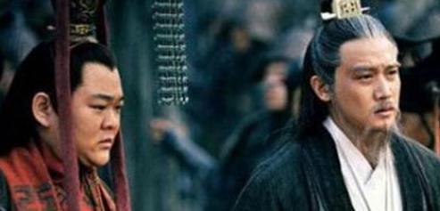 刘备死前为何将兵权交给李严