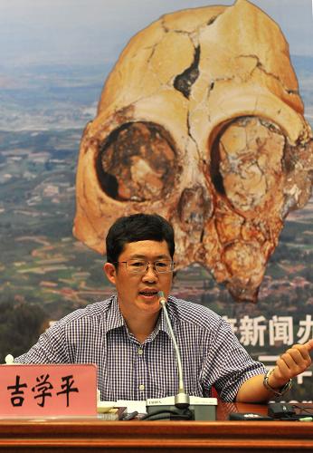 人类最早祖先？600万年前古猿头骨化石被发现