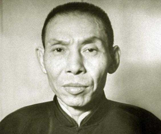 他是上海滩的风云人物,张学良都不敢惹他