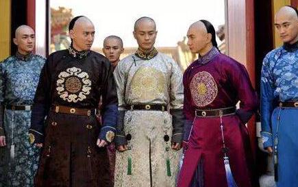 清朝时期黄带子和红带子指的是什么 他们究竟是什么样的待遇呢