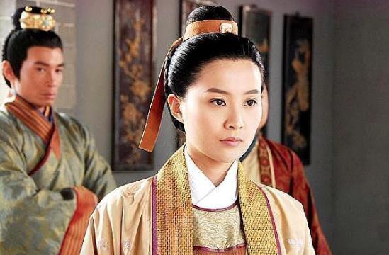她是李煜的妹妹,30多岁时成了萧太后的儿媳