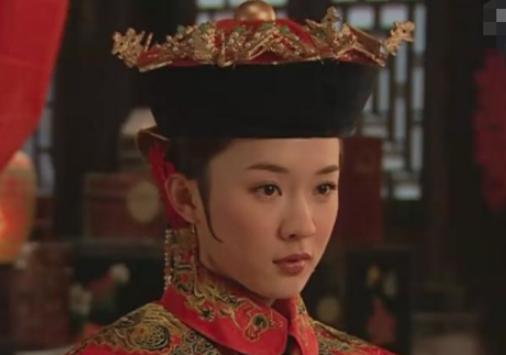 她是历史上尔晴的堂妹,儿子是大清天子