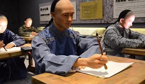 考上武状元却因长的丑被取消资格,当即起兵造反