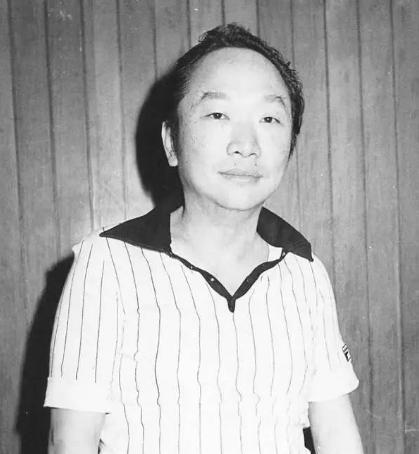 一代武侠浪子古龙大侠 酒色财气样样都沾