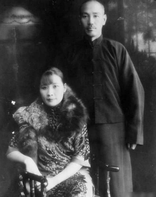 宋氏三姐妹的珍藏照片，个个美貌绝伦
