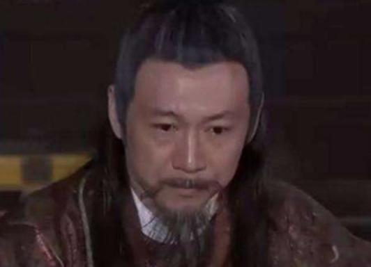 替养父征战四方，养父称帝后却不认他了