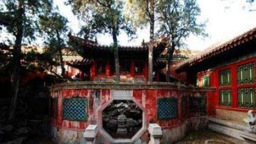 慈宁宫是给谁住的