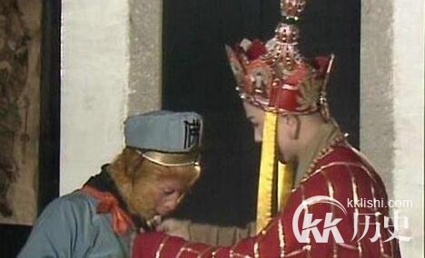 西游记十大谜团：惊爆孙悟空曾经暗恋师傅唐僧！
