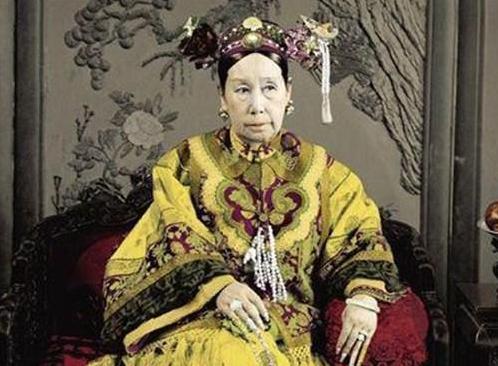 清朝大臣说了什么，让慈禧推行了立宪