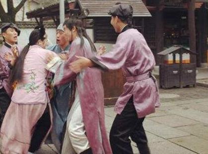 他是宋太祖的小舅子也是吃人魔王 最后被赵光义给杀了