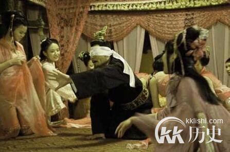 古代妃子侍寝的过程：把皇帝哄开心了才能得宠