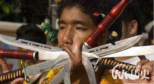 12个全球最可怕的仪式 把自己变成木乃伊