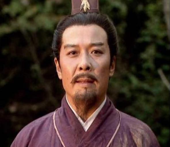 袁绍:三国最仁慈的诸侯,他死后百姓痛哭流涕