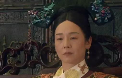皇帝选秀她惨遭落选，嫁给王爷却生下天子，死后皇帝休朝11天 ！