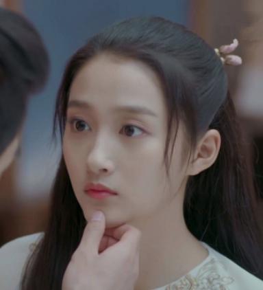 宋孝武帝强纳妹妹为皇后,生下的女儿荒唐至极