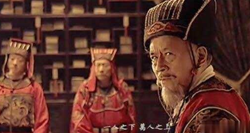 为什仫说徐阶是奸臣严嵩的克星