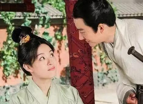 大臣听信谗言,把怀孕妻子送给皇帝,最后全家被杀