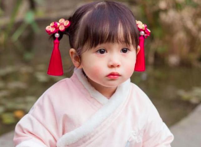白居易老来得女,写下一首诗却预言了女儿的死亡