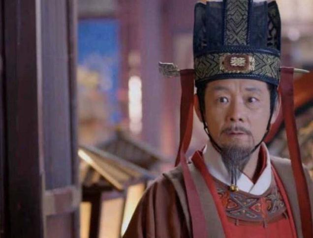 被唐太宗视为镜子的魏征,死后竟被李世民砸了墓碑,为何会如此?