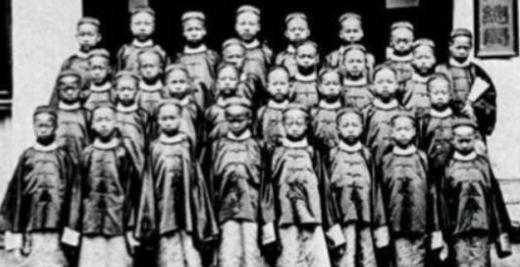 清朝曾经派遣120个学生赴美留学，后来召回来了吗