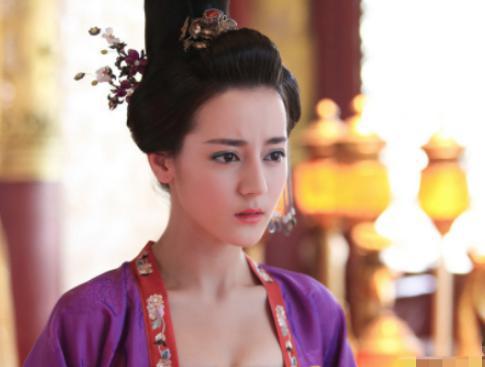 荣国夫人44岁才出嫁,生下一女成千古女帝