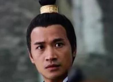 皇帝请武将吃饭,却没给他筷子,武将这么做就被排挤了