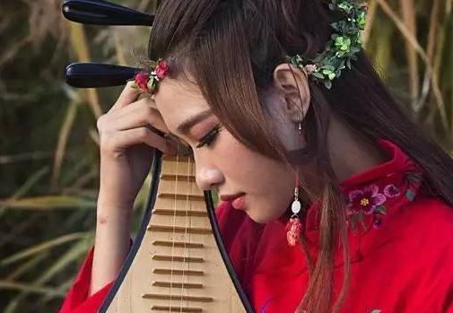 裴兴奴,一个与大诗人结缘的琵琶女子,犹抱琵琶半遮面