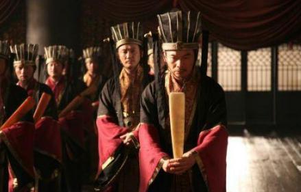 “螳螂捕蝉,黄雀在后”说的是谁