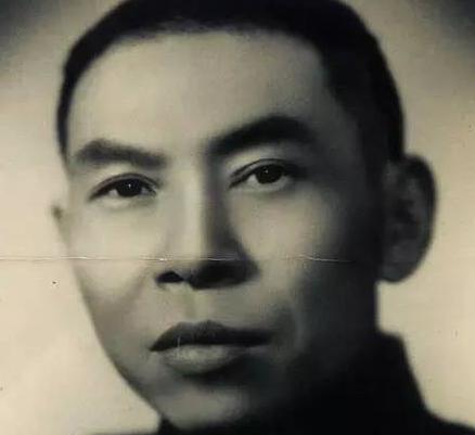 沈月英和杜月笙的故事,从丫头到大夫人