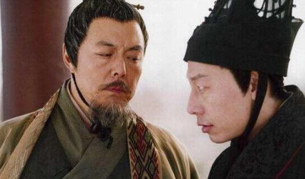 吕不韦收到一封信,看完立马服毒自尽