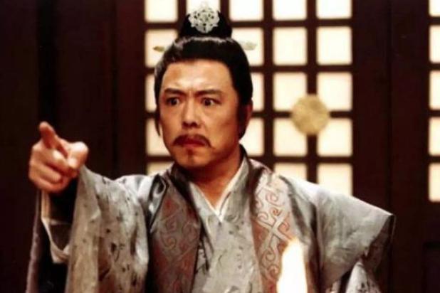 吕不韦收到一封信,看完立马服毒自尽