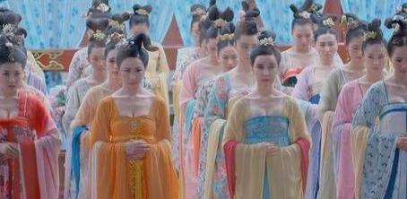 古代皇帝喜欢的女人都是什么类型 除了年轻漂亮外还有三点