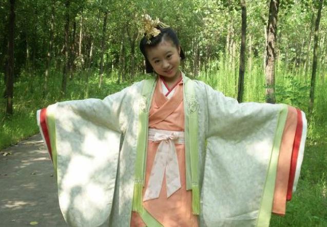 历史上唯一童养媳皇后,15岁就开始守寡