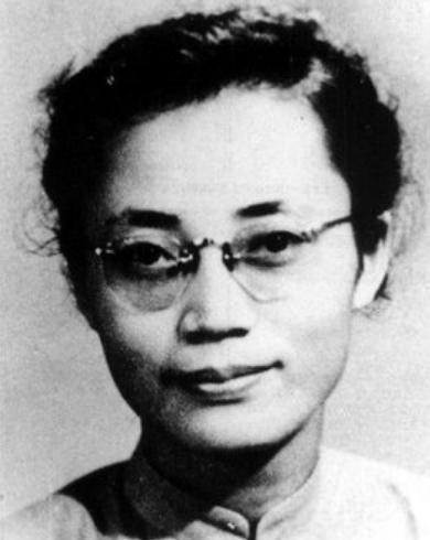 中国历史上第一个女兵作家：谢冰莹的生平事迹简介