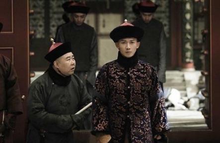 乾隆的几万首诗都是自己写的吗