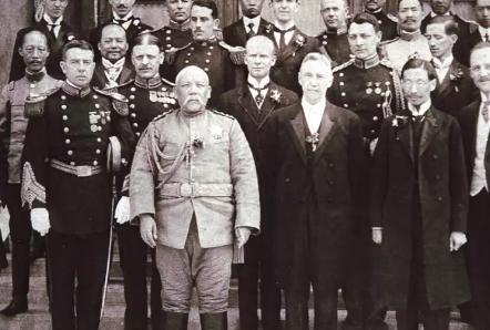 清朝隆裕太后谈退位条件,唯独一点宁死不从