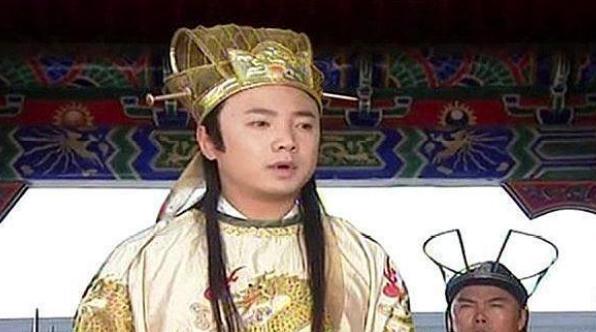 他是皇帝唯一的皇子，在五岁的时候才被承认