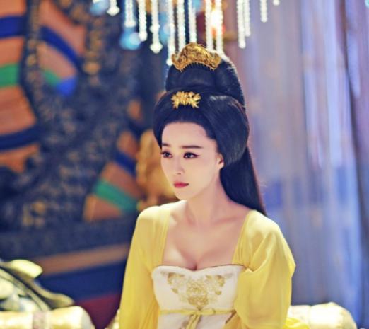 唐朝是最开放的朝代,从衣服的穿戴就能看出来