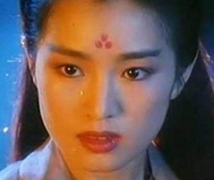 古代女子额头上画的是什么 里面有什么特殊意义吗