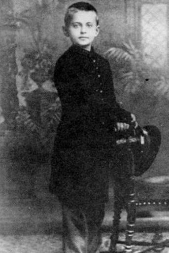 俄国无产阶级革命家 十月革命直接领导人托洛茨基简介