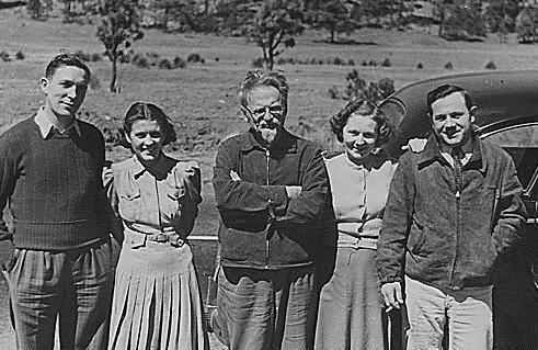 俄国无产阶级革命家 十月革命直接领导人托洛茨基简介