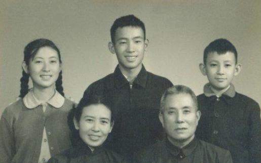 著名的爱国人士，曹聚仁曾遇到过什么奇葩事