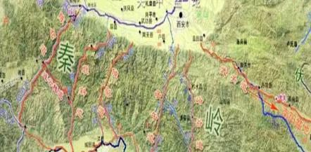 韩信明修栈道、暗度陈仓的时候，项羽却在做此事，难怪他败亡
