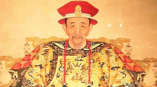 康熙乾隆勤勉治国却导致了国家落后!康熙乾隆做了什么