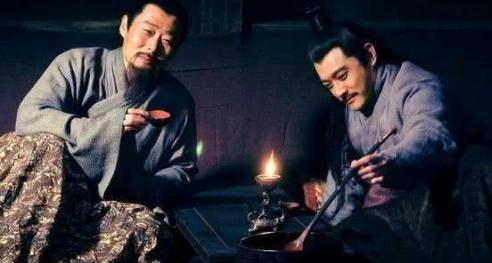 鲁肃在赤壁之战中扮演者什么角色