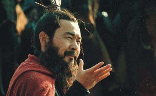 曹操早就看出司马懿有不臣之心,曹丕却不听他的嘱托