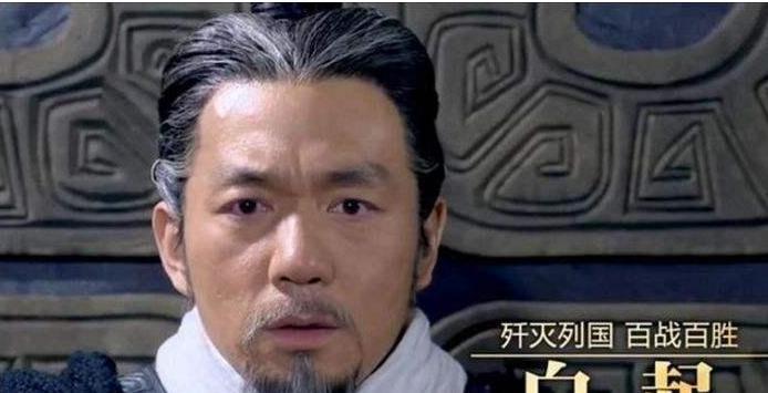 山谷之下40万人,用“求生”的眼神远远看着一个决定自己命运的人?