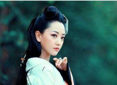 霍显跟霍家一门有什么关系