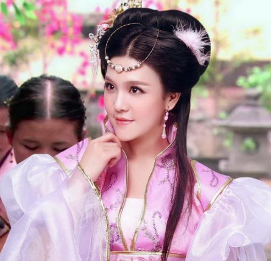 后燕姐妹花一同入宫,姐姐无宠无子,妹妹成了皇后