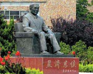 严济慈在研究上的成就有哪些 有关于他的主要论著分别是什么
